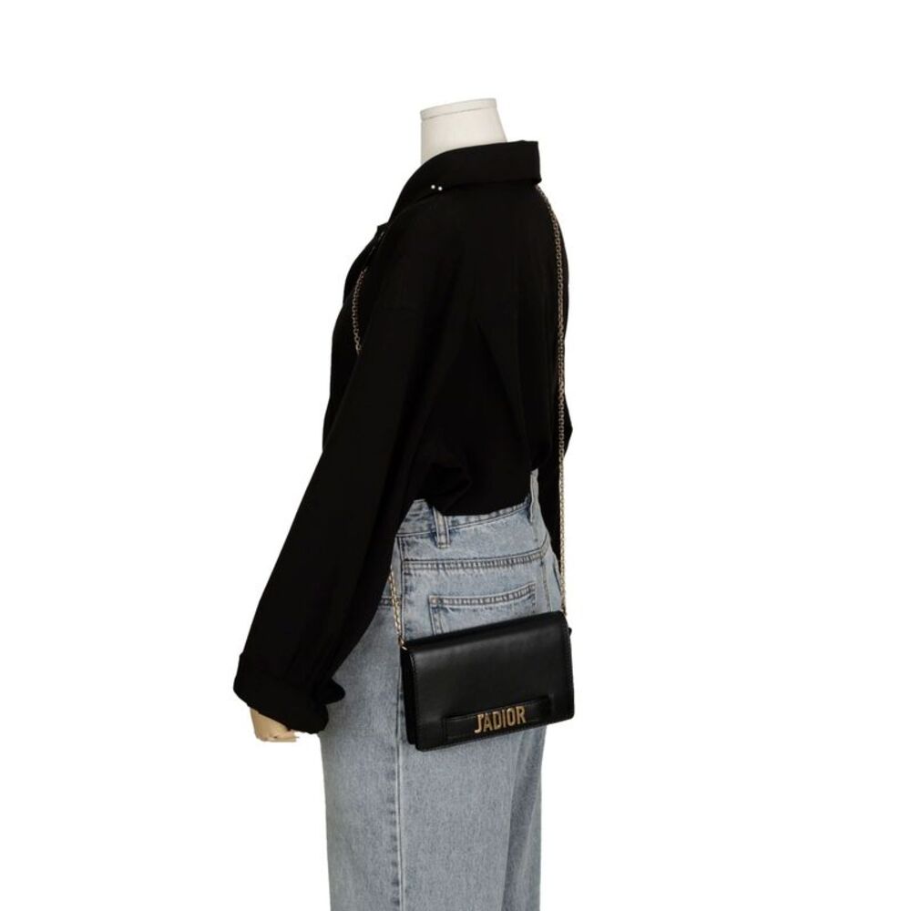 Chain Clutch Crossbody Bag - Picture 10 of 10